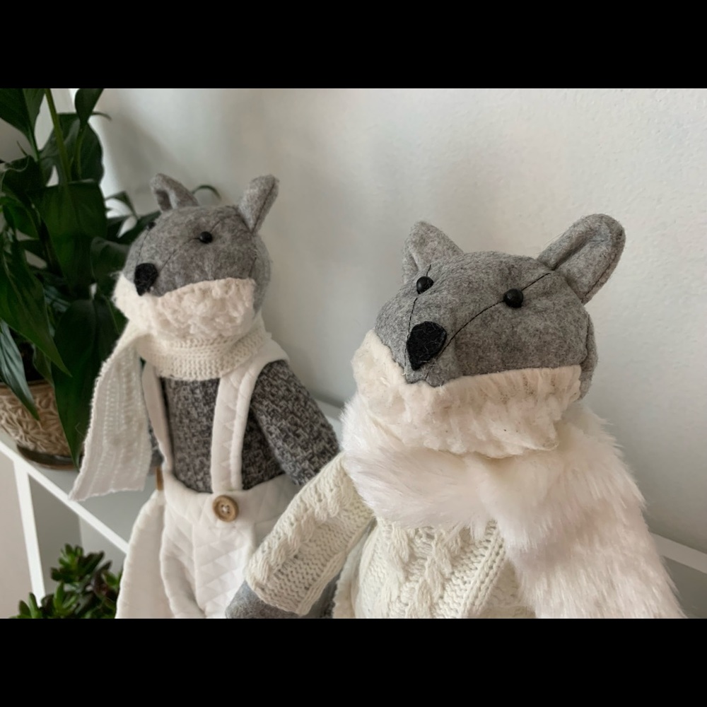 Decorative plush foxes for self ledge stuffed fox pair - Picture 8 of 9